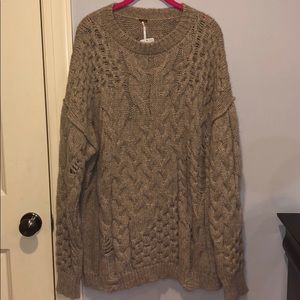 NWT/NBW tan sweater